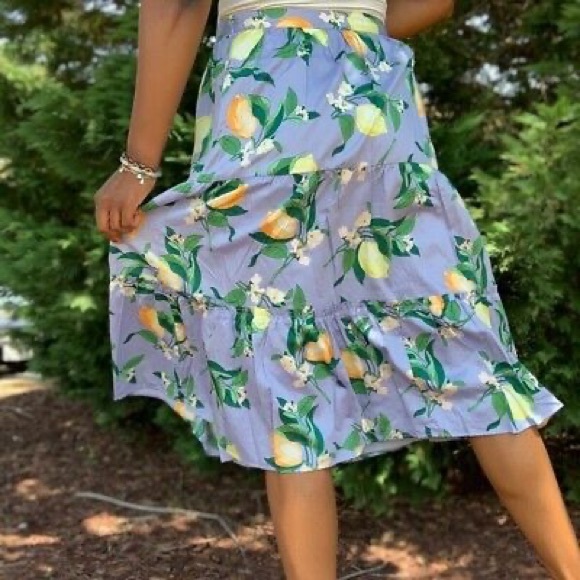 🍋 ANN TAYLOR BLUE LEMON PATTERN MIDI SKATER SKIRT! - Picture 6 of 16